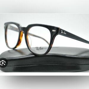 Ray-Ban Black and Tortoise Glasses